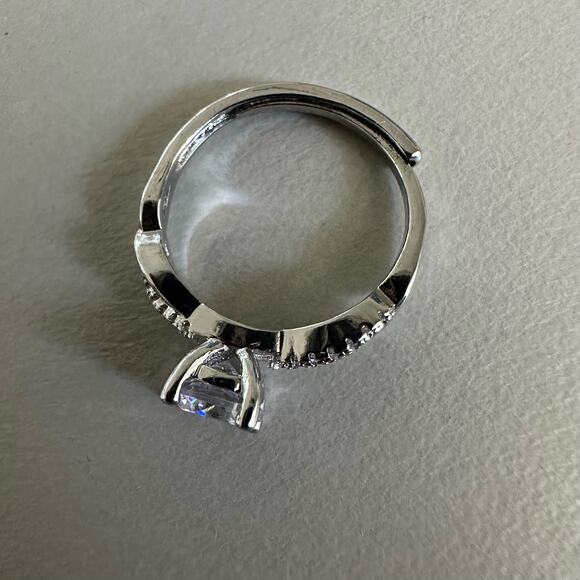 1.0 ct Moissanite Stone Ring with Papers Includes Sliding Adjustable Band - Picture 9 of 11